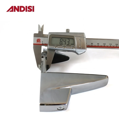 Clampada de cristal de estantería de aleación de zinc cromo con clip de soporte de vidrio en forma de F ajustable