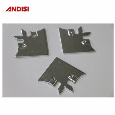 No estándar 3mm forma de pez zincado acero soporte metálico con conector de agujero