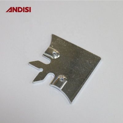 No estándar 3mm forma de pez zincado acero soporte metálico con conector de agujero